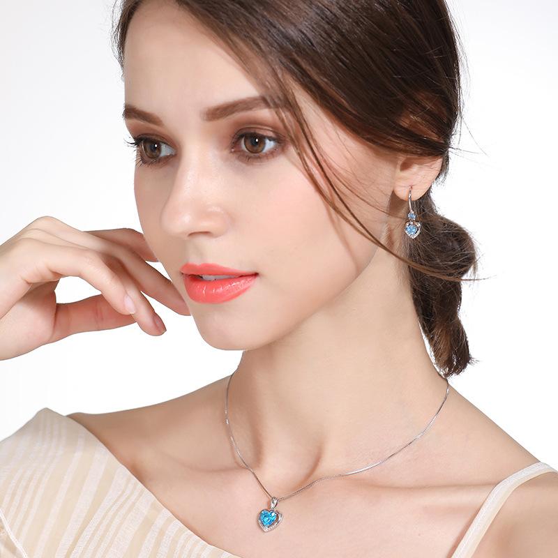 Niche jewelry Valentine's Day gift for girlfriend love diamond pendant s925 sterling silver necklace women