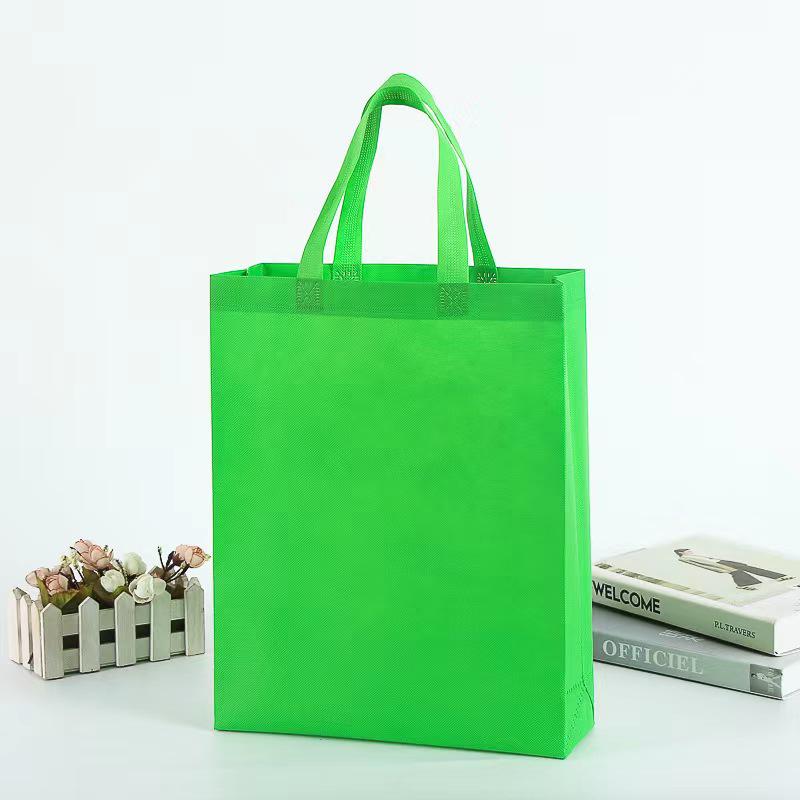 New Blank Non-Woven Tote Bags for Shopping, Takeaway, and Clothing with Custom Logo Print