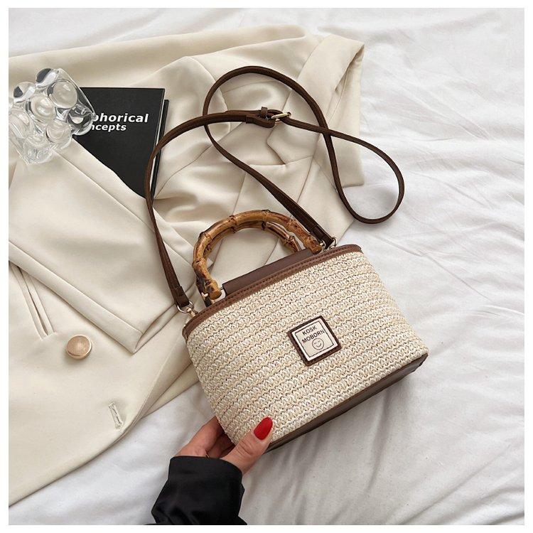 Textured Bamboo Handle Woven Bag for Thailand Tourism and Vacation Fashion Crossbody Straw Woven Bag