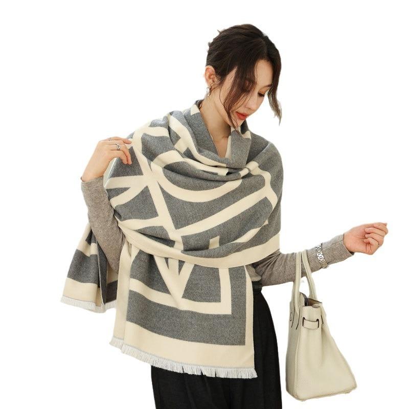 Autumn and winter double-sided color matching blended wool scarf women's classic black simple style new thickened warm shawl dual-purpose