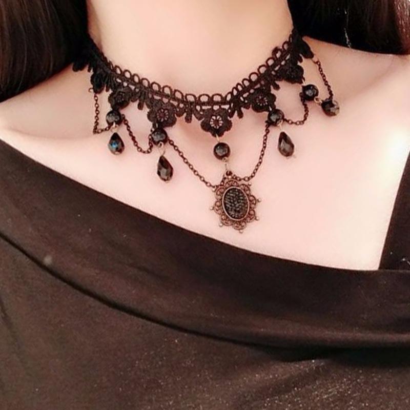 Gothic Punk Lace Choker Necklace For Women Teens Girls Rivet Heart  Collar Necklace Rock Fashion Jewelry Gifts Party  Necklace