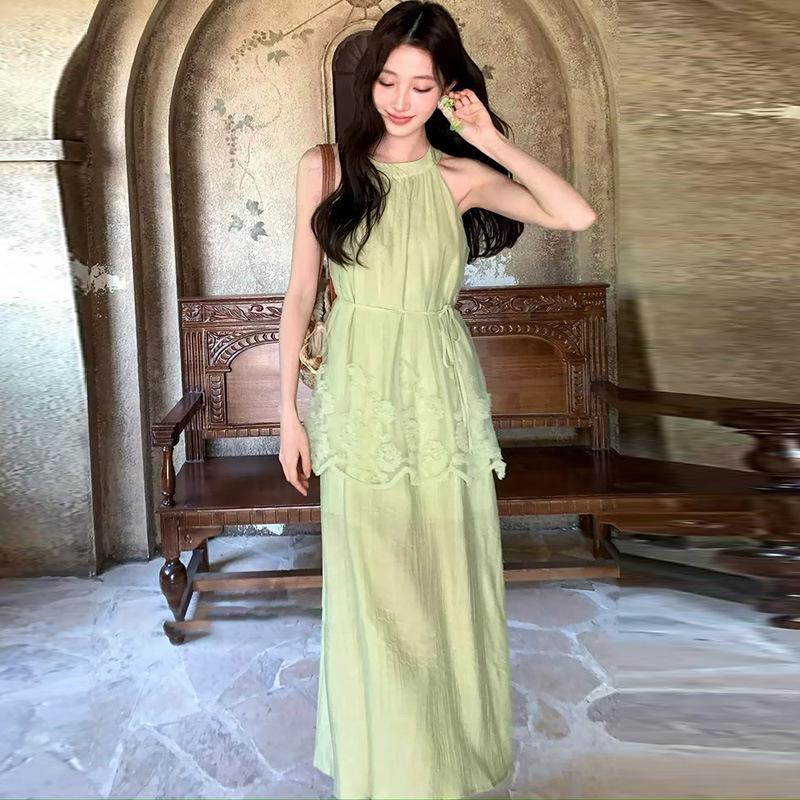 

Summer 2026 Sweet Maternity Dress: Cute Irregular Halter Neck, Age-Reducing Style for a Gentle Look 2XL