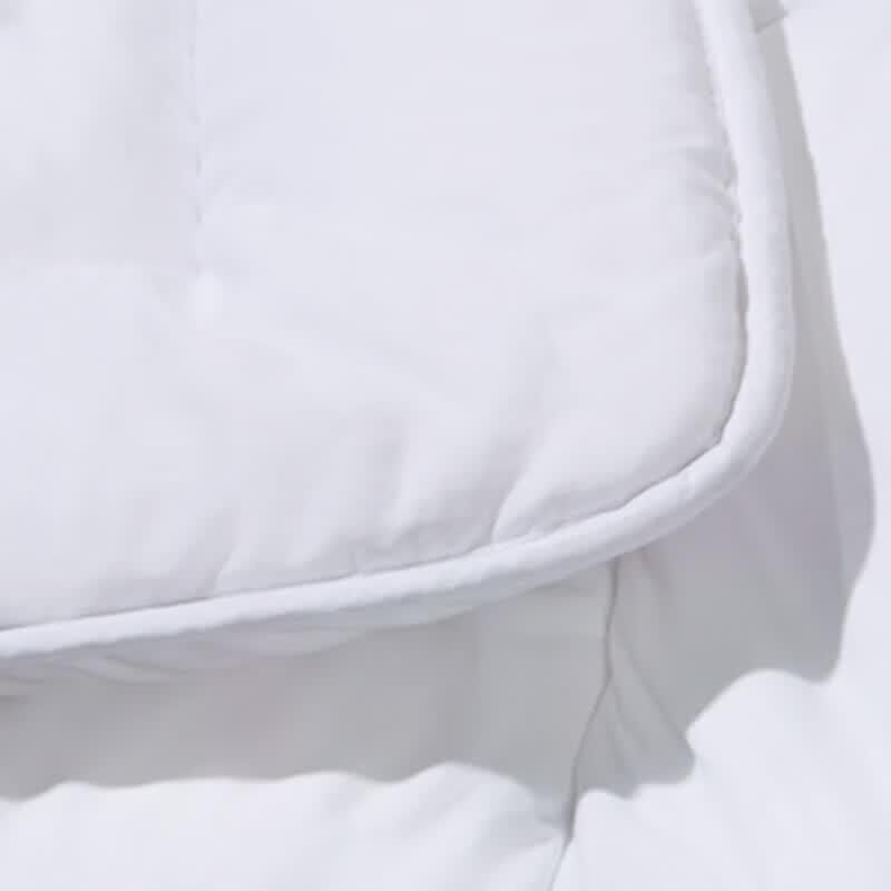 FUANNA Cloud Dream Antibacterial Four-Season Quilt