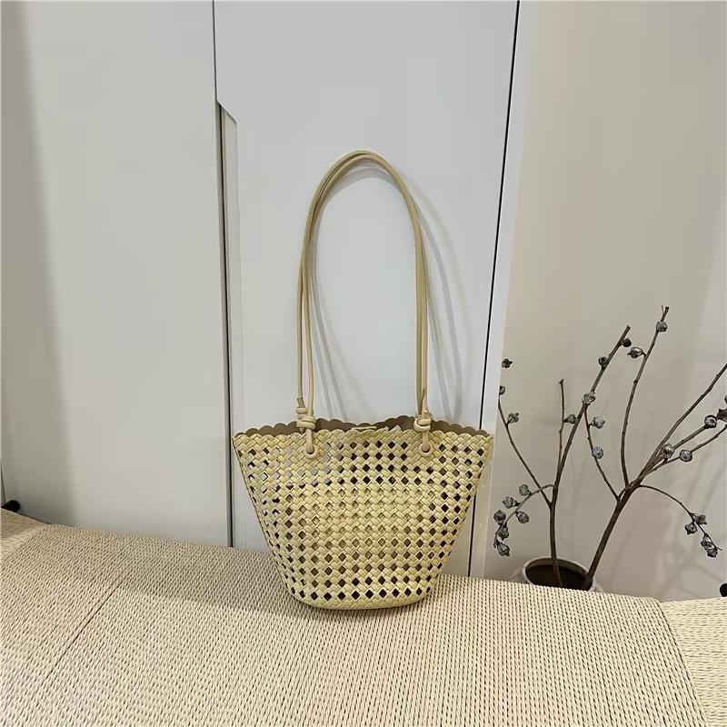 Underarm Commuter Bag with Hollow Interior, Tote Bucket Bag, Simple Shoulder Bag
