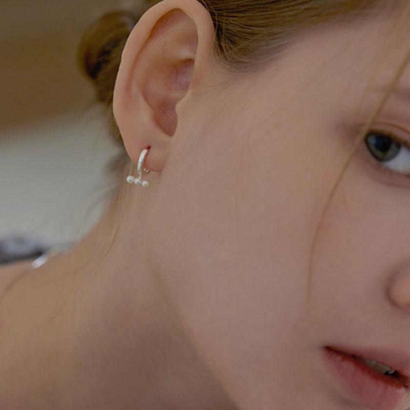 Lewe Three Pearl Line Earring