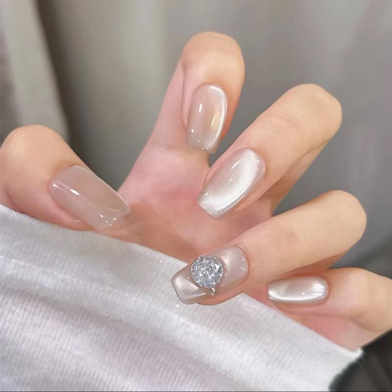 

Handmade White Moonlight Cat Eye Wearable Nail Stickers - Finished Fake Nail Pieces Glue Version