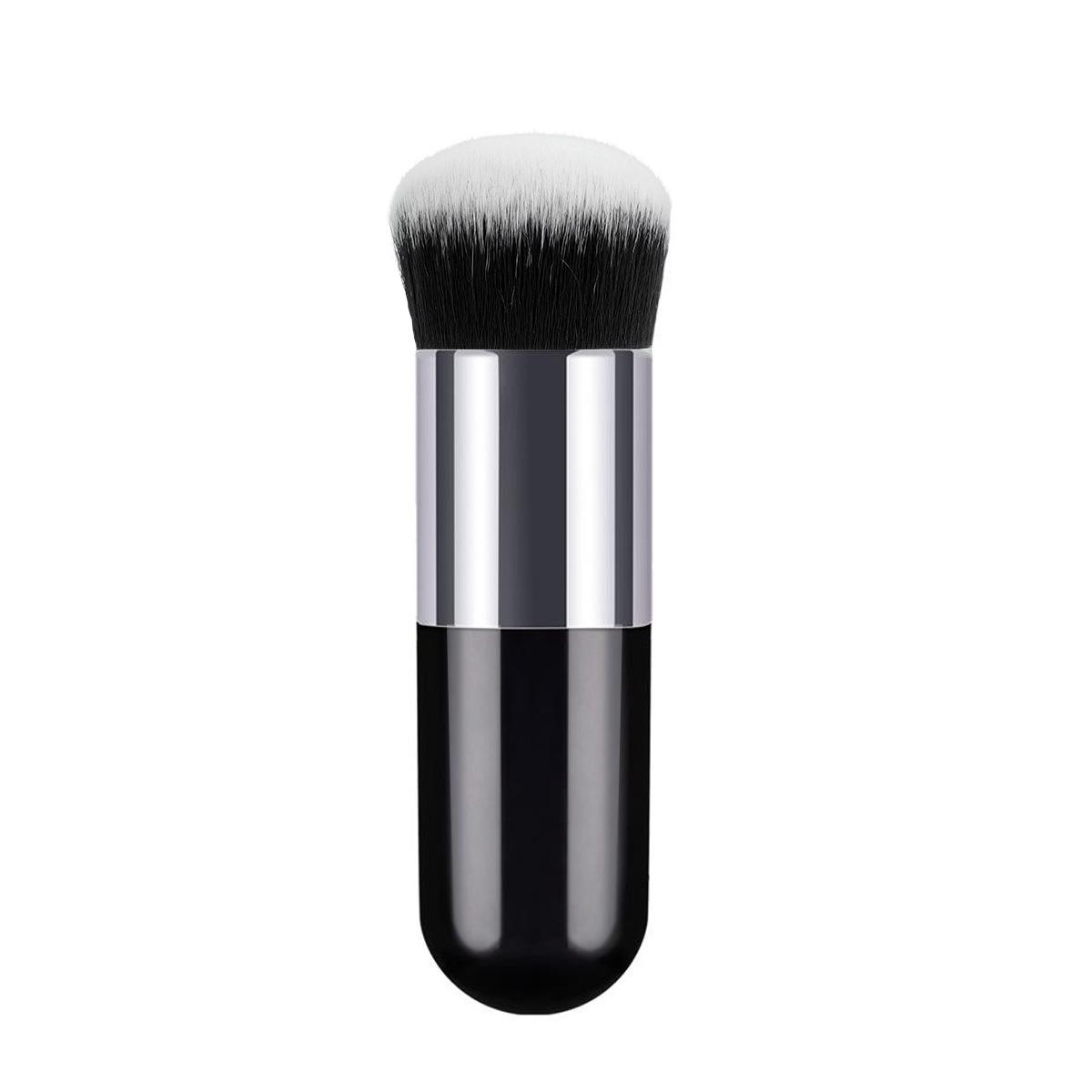 Powder-Free Chubby Face Seamless Foundation Brush – Soft Bristles, Portable Makeup Tool for BB Cream.