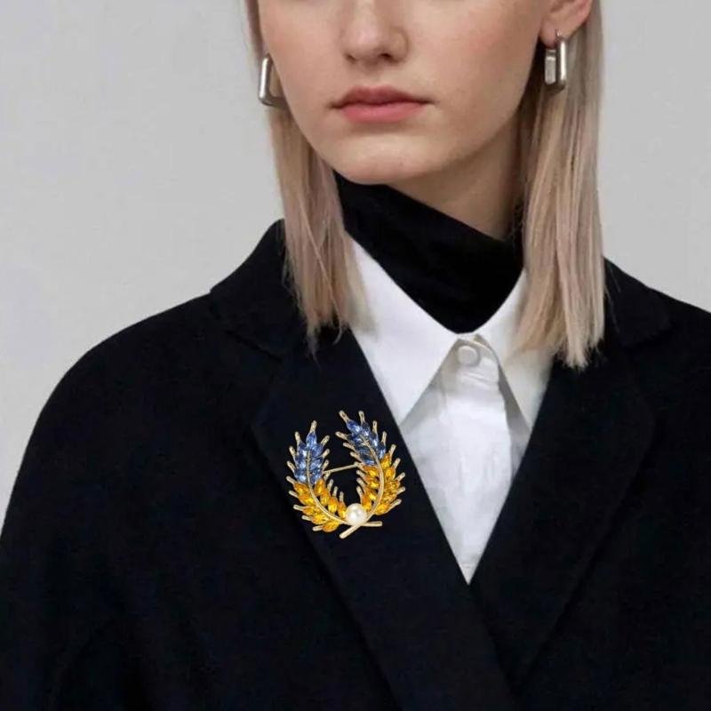 Elegant Wheat Sheaf Brooch Pin Exquisite Wheat Ear Lapel Pin Embellished with Sparkling Stones for Women Girls