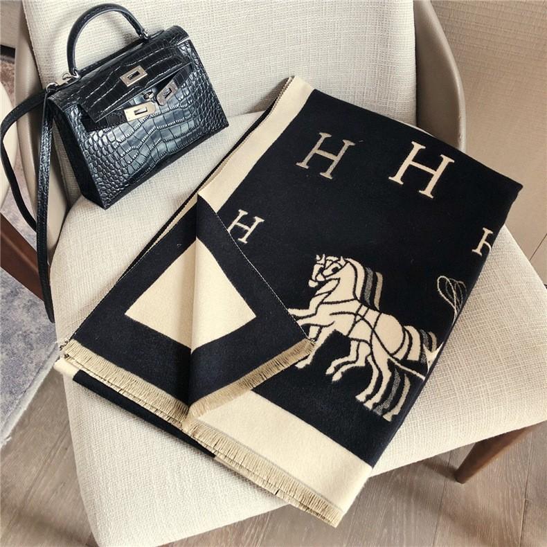 Classic Fashion Letter Thousand Birds Grid Imitation Cashmere Scarf Women's Winter Thickened Double Sided Air Conditioning Shawl Scarf Women's