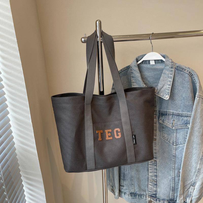 Canvas casual large-capacity bag women's 2025 new shoulder bag summer versatile soft surface class commuter tote bag
