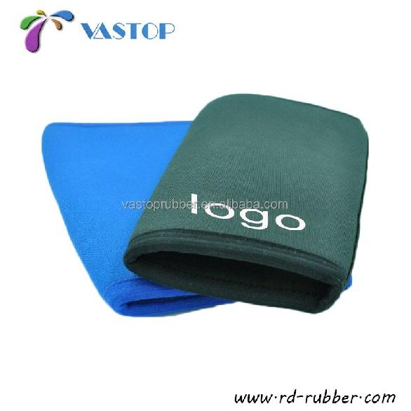 

Weightlifting strong 7mm neoprene knee sleeve to support knee