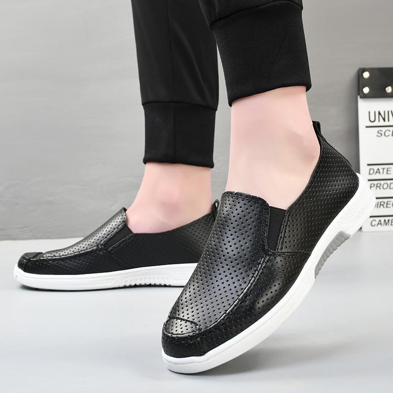Herren Weiße Perforierte Leder Slip-On Krankenschwester Schuhe - Atmungsaktiv, Rutschfest, Verschleißfest, Lässige Flache Sohle Board Schuhe