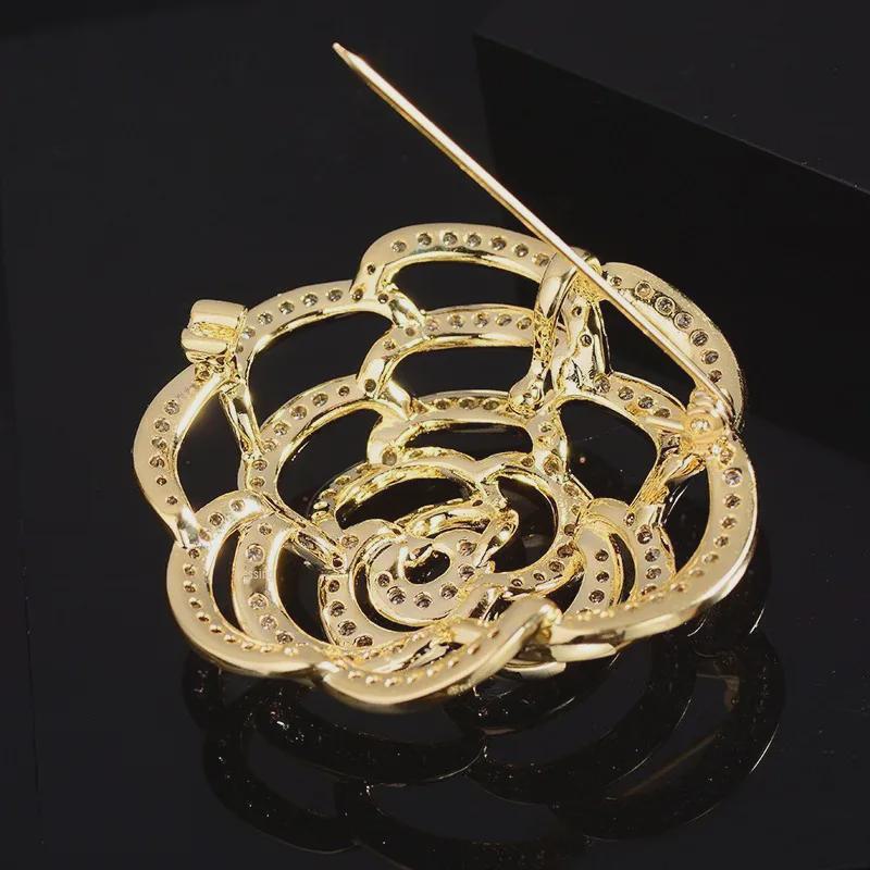 European and American Fashion Gold-Plated Copper Rose Brooch with Zirconia for Weddings