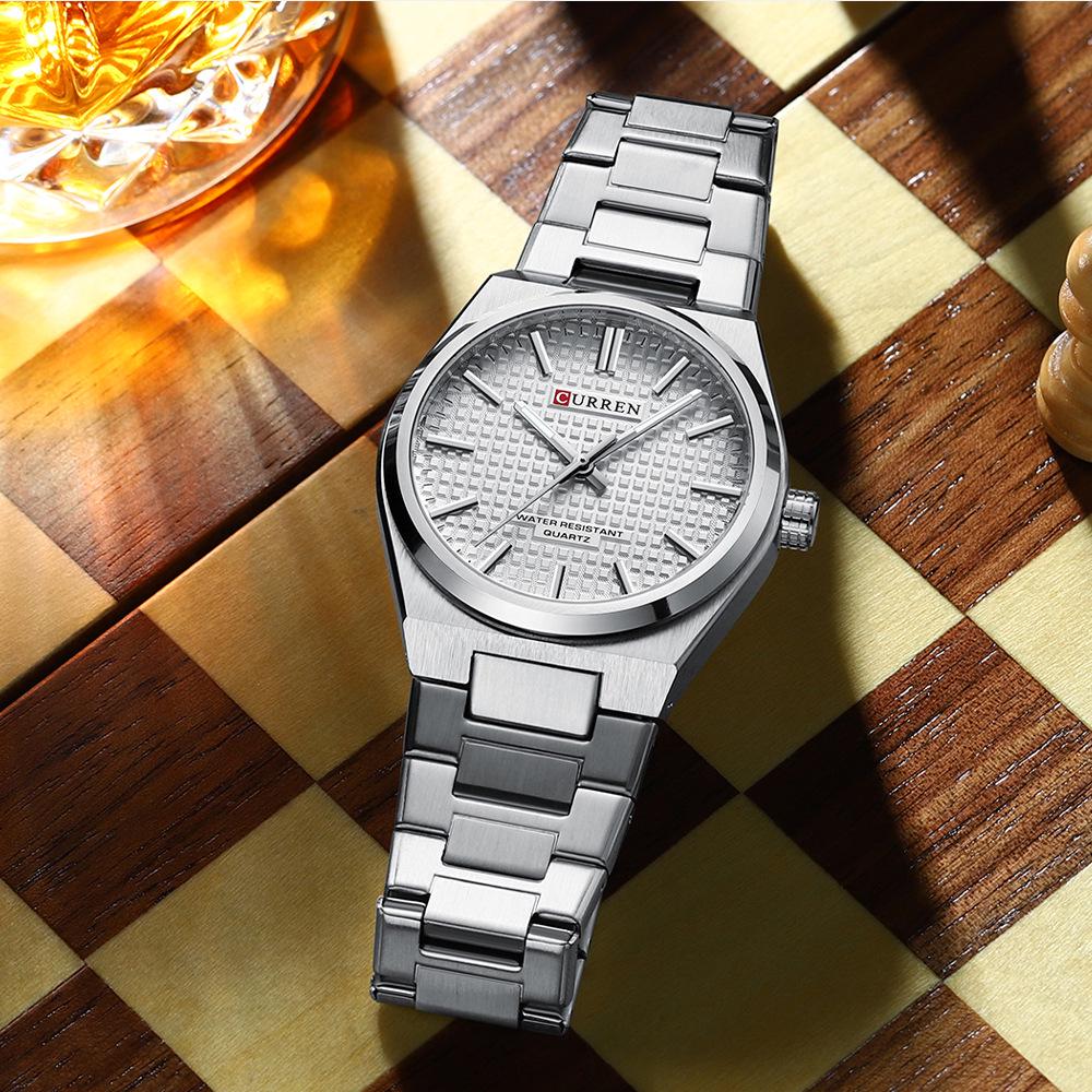 CURREN 8439 Men's Quartz Wristwatch: Simple, Waterproof, Steel Band, Business Style.