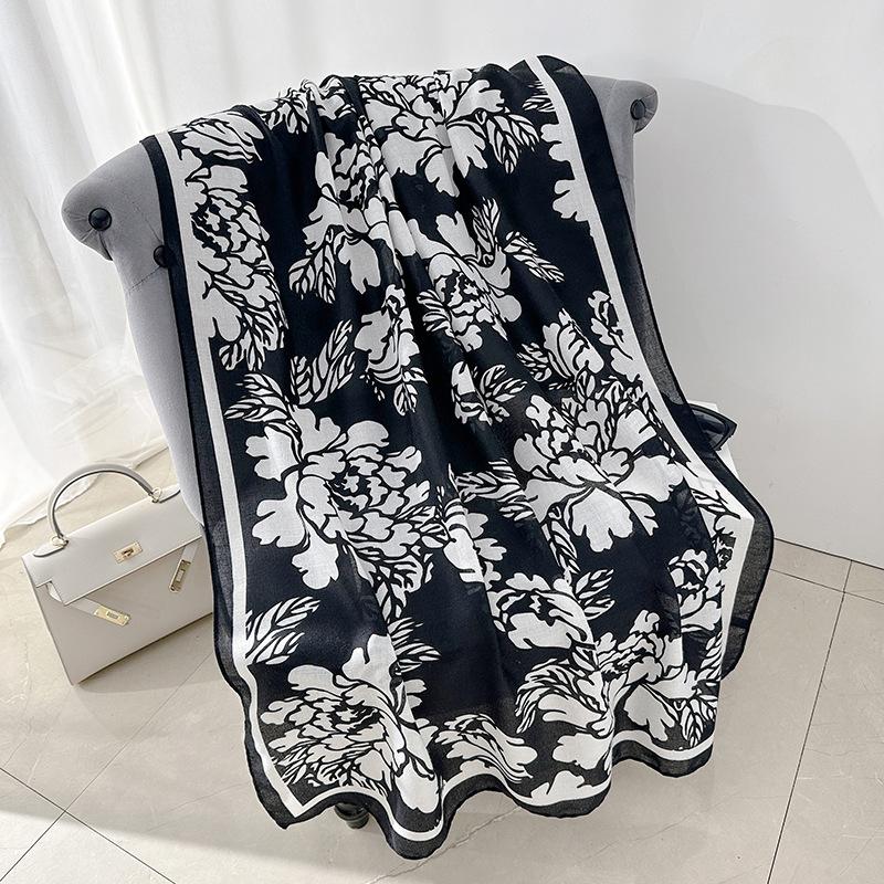 

Stylish design cotton and linen scarf women s retro temperament plant flower print travel with shawl tide 180*85