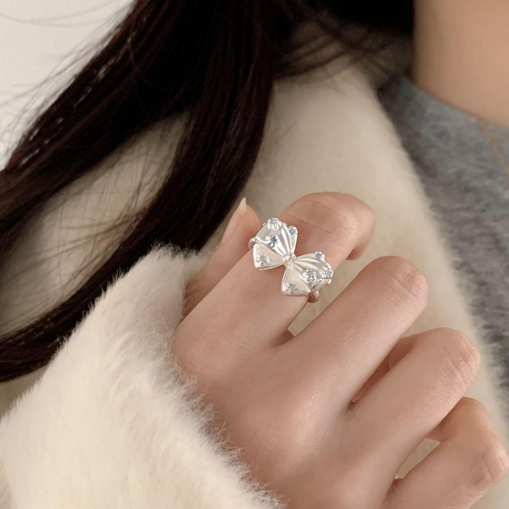 Elegant Adjustable Bow Ring: High-End Light Luxury, Fashionable Court Style for Women