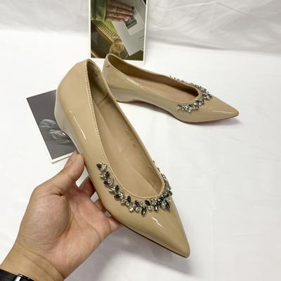 Calzado para mujer – Zapatillas