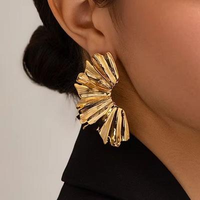 Vintage Big Leaf Shaped Stud Earrings For Women Gold  Color Exaggerated Big Metal Flower Posting Earringss Punk Style