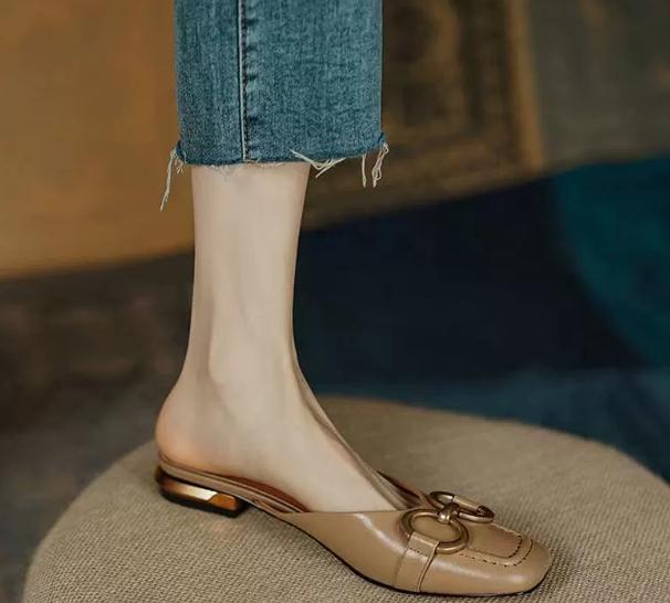 Fashion Baotou-Sandales Rétro à Talons Bas pour Femme, Chaussures de Bureau en Daim à Enfiler, Nouvelle Collection Été 2024