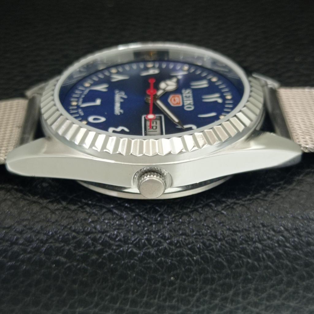 JAPAN VINTAGE REFURBISHED SEIKO 5 AUTOMATIC 6309A MENS BLUE DIAL WATCH A442484-1