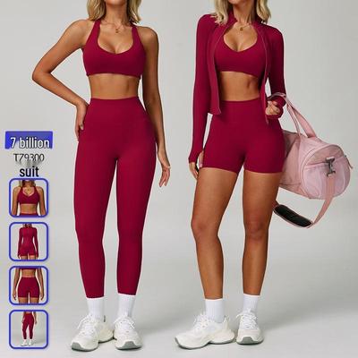 Costume și seturi – Treninguri