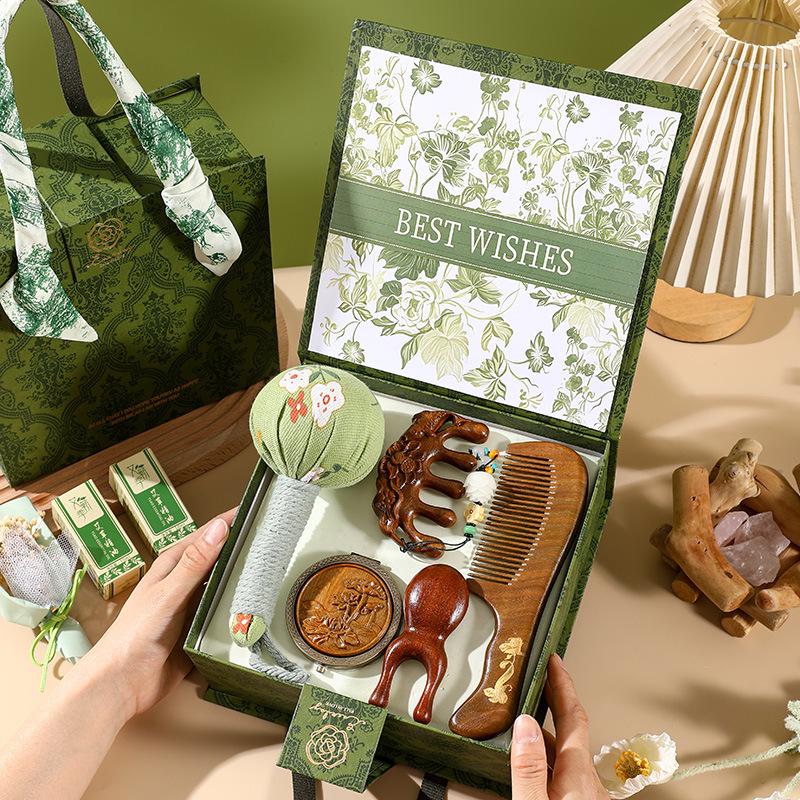 2025 Teacher's Gift: Practical Graduation, Birthday & Souvenir for Mom or Female Employee