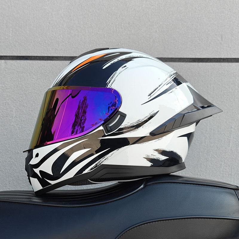 Motorcycle Helmet, Men's and Women's Dual Lens Full Face Helmet, Motorcycle Sports Car, All Season Full Face Helmet