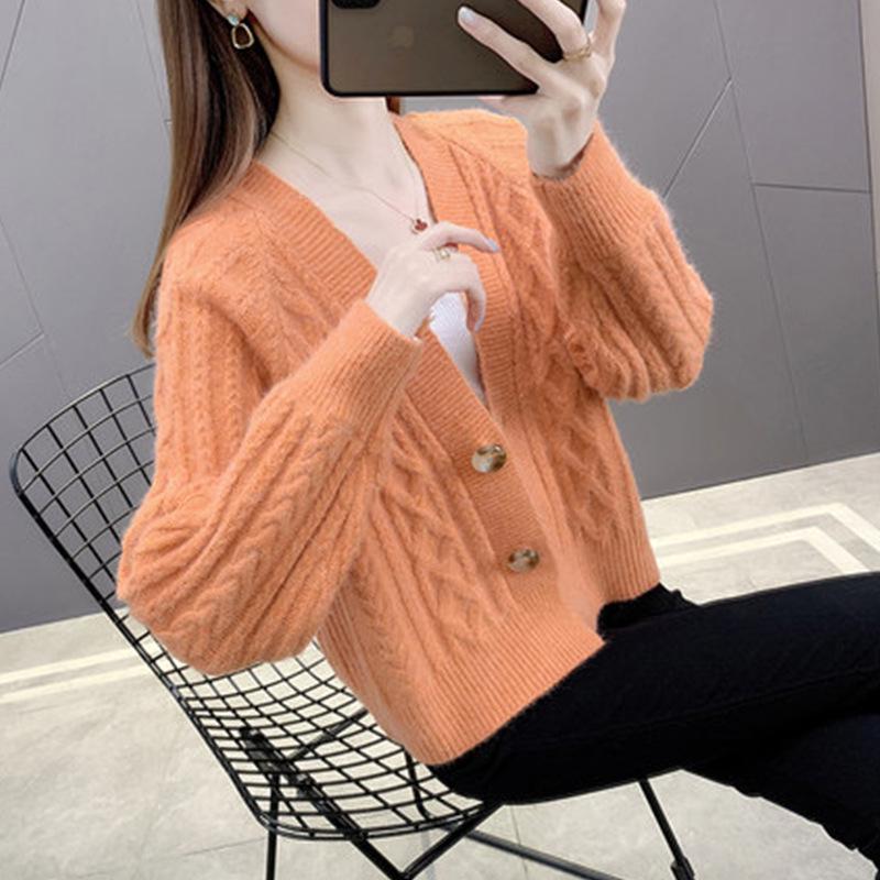 Women's Autumn 2025 Stylish Solid Color Knitted Cardigan - Thickened Short Versatile Coat