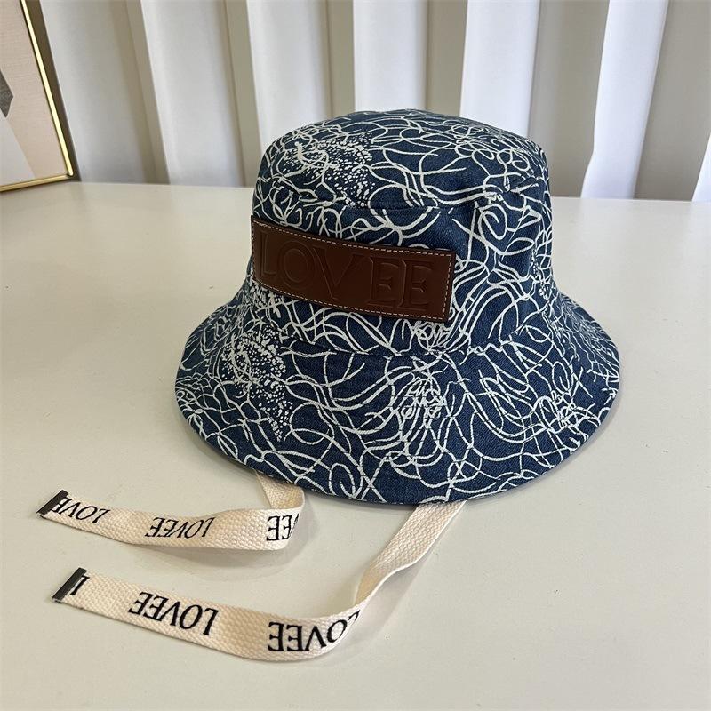 Fashion spring and summer big brim strap bucket hat women travel vacation sunscreen visor versatile show washbasin hat tide