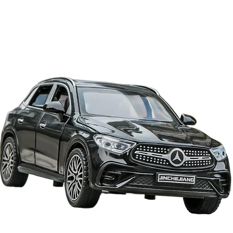 

1/32 Benz GLC400 SUV GLC Модель автомобиля из сплава Звук и свет Инерционный Детская игрушка Коллекционные предметы Подарок на день рождения чёрный