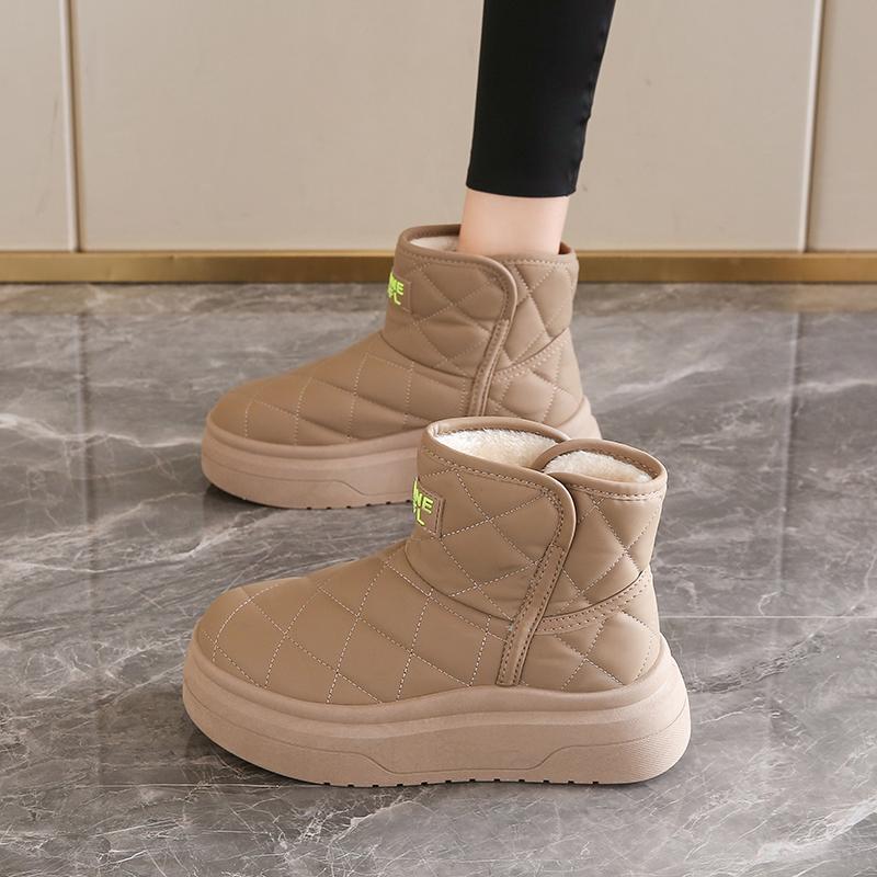 Harbin snow boots new winter velvet warm cotton shoes thick sole heightening white short boots