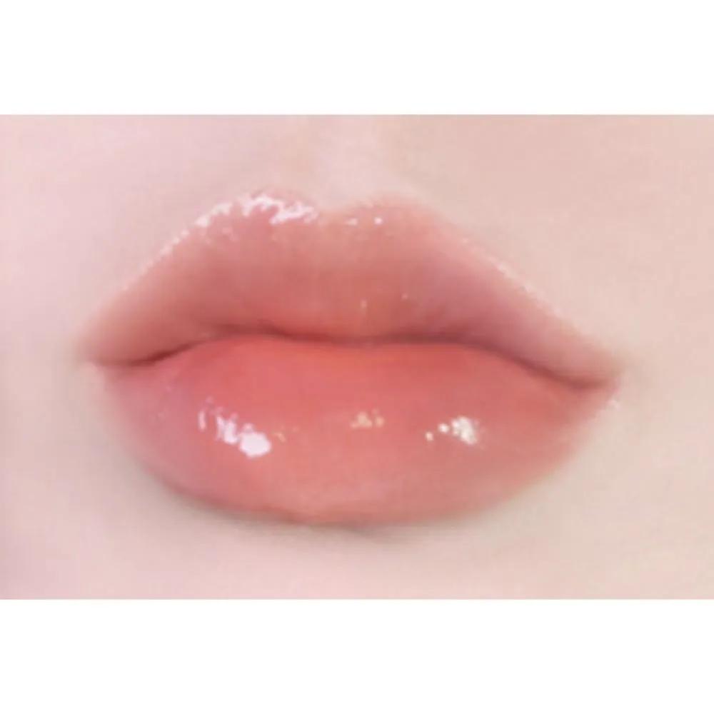 HourGlass Lucid Moisturizing Lip Balm + Silhouette Lip Liner SET