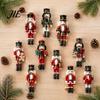 Verschiedene Nussknacker-Soldatenfiguren Weihnachtsdekorationen, Langlebige Holz-Hängefiguren, Kleine Ornamente im Landhausstil für Baumdekorationen,