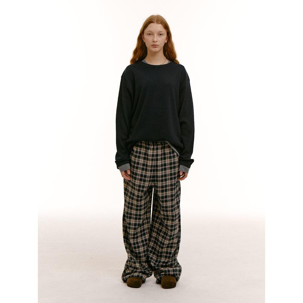 Saendeusaundeu (Unisex) Layered Wool Blend Sweater Navy