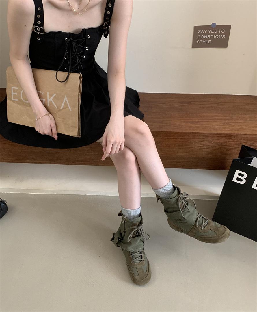 

Niche hunting series cowhide version inner height increase small man 2025 new versatile retro boxing boots German training short boots 39 зелёный