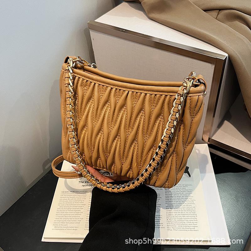 Autumn and winter high-end messenger small bag women's new pleated rhombus chain bucket bag shoulder handbag