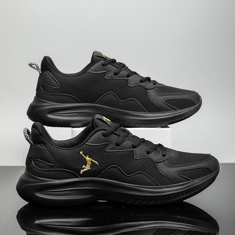 

Kobe trapeze sports and leisure shoes size travel training shoes spring and autumn leather surface outdoor running all black work 38