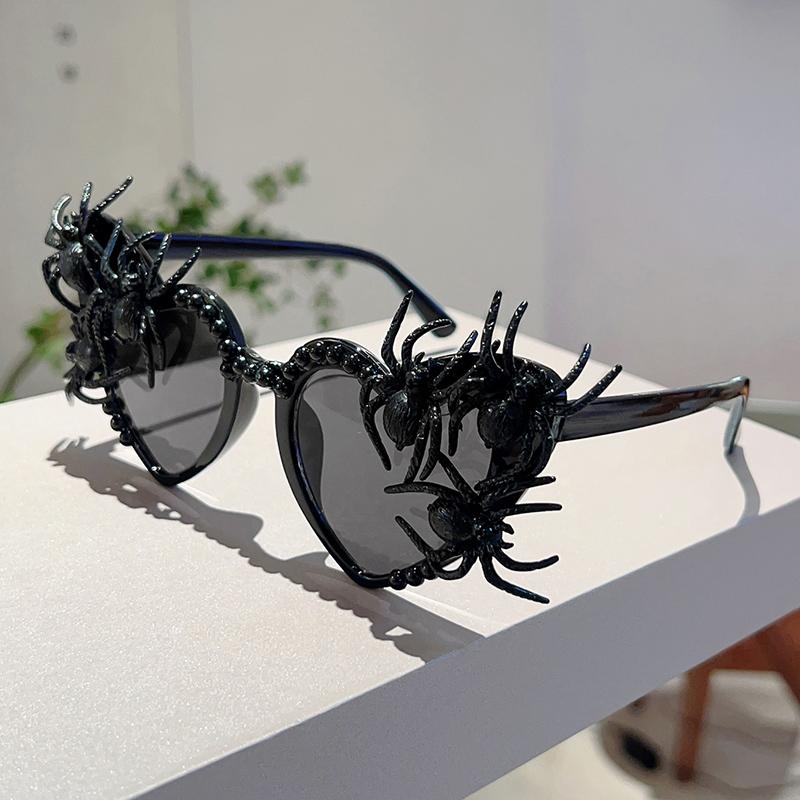 Fashion Shiny Pearl Design Shades Funny Spider Decor Carnival Party White Sunglasses Women Ins Brand Decor Sun Glasses