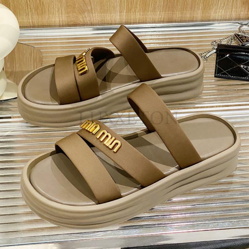 Simple and Thick Bottomed Open-toe Beach Shoes for Women New Round Toe Fashionable Versatile Anti-skid Shoes