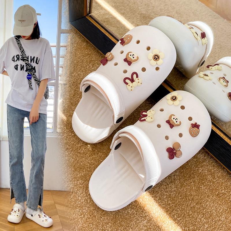 New DIY hole shoes women's summer cute cartoon outer wear bag head thick sole beach cool slippers