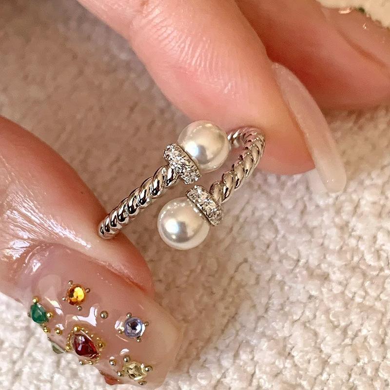 Elegante Einfache Damenringe Verstellbarer Ring Mode Leichter Luxus Seniorer Sinn Zeigefingerring Persönlichkeit Nische Design Sinn für Handschmuck