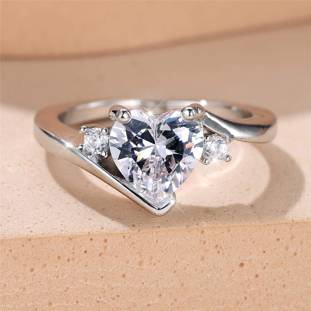 Trendy Red Purple White Zircon Love Heart Vintage CopperColor Wedding Bands Engagement Rings For Women Jewelry