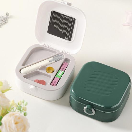 Mini Sewing Kit Small Travel Hand Sewing Kit for Adults Beginners Traveler 2-Layer Magnetic Needles And Threads Sewing Supplies for Emergency Home Use