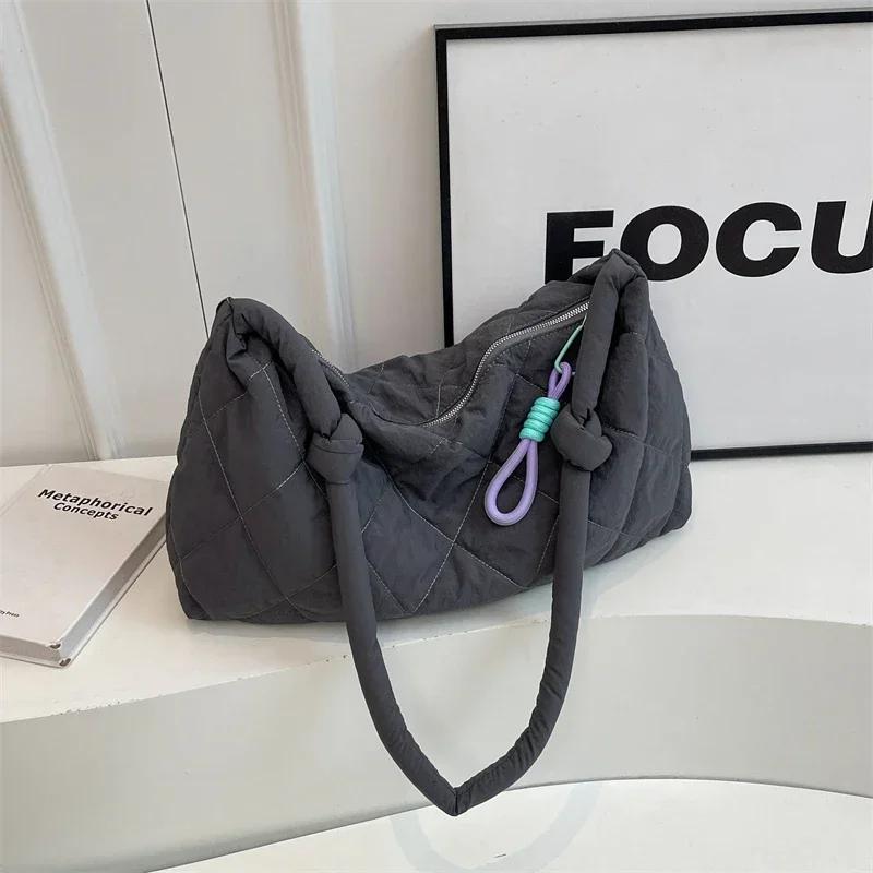 

Compact Niche Armpit Bag For Women Diamond Grid Cloud Bag Large Capacity Single Shoulder Bun New Premium Durable