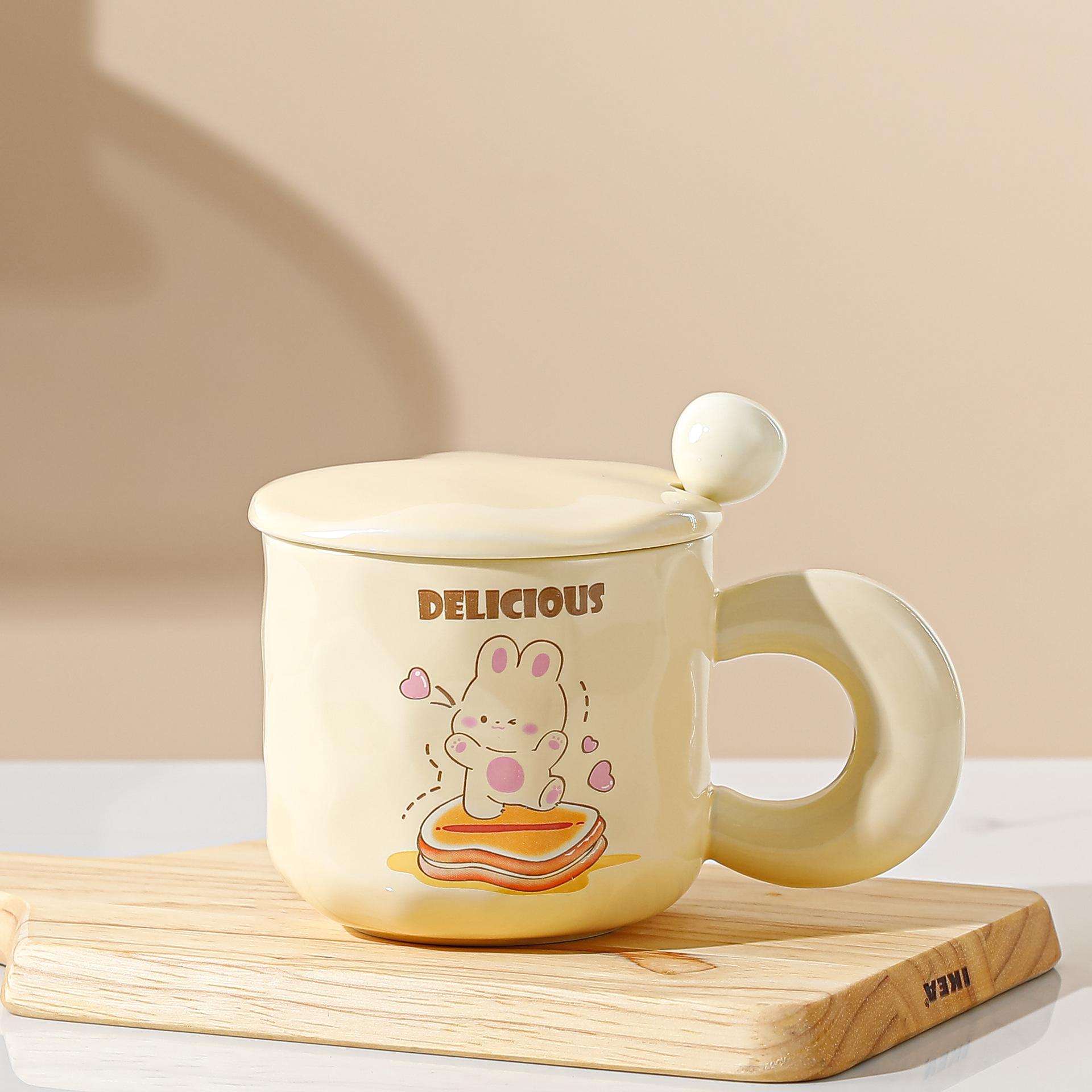 

Мультяшная высококачественная керамическая чашка с милым котом-кроликом и крышкой, кружка-ложка для домашнего офиса, чашка для питья, индивидуальная чашка для пары 301-400ml