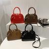 Fashion simple bag women's spring new Korean version portable shell bag simple casual shoulder messenger bag women