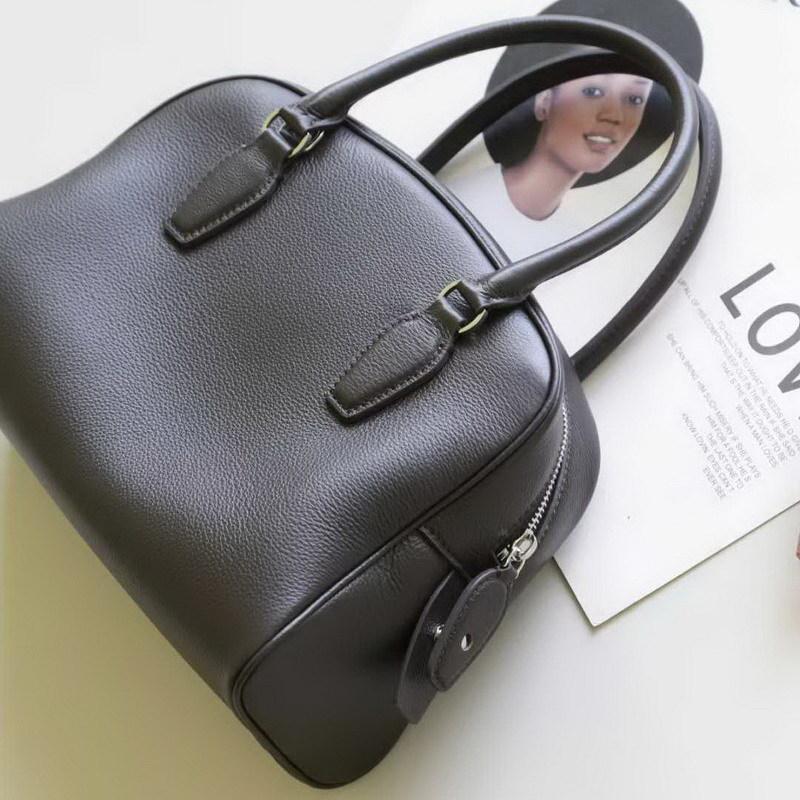 2026 New Genuine Leather Women's Bag Top Layer Cowhide Pillow Bowling Hand-held Single Shoulder Diagonal Cross Cross-border