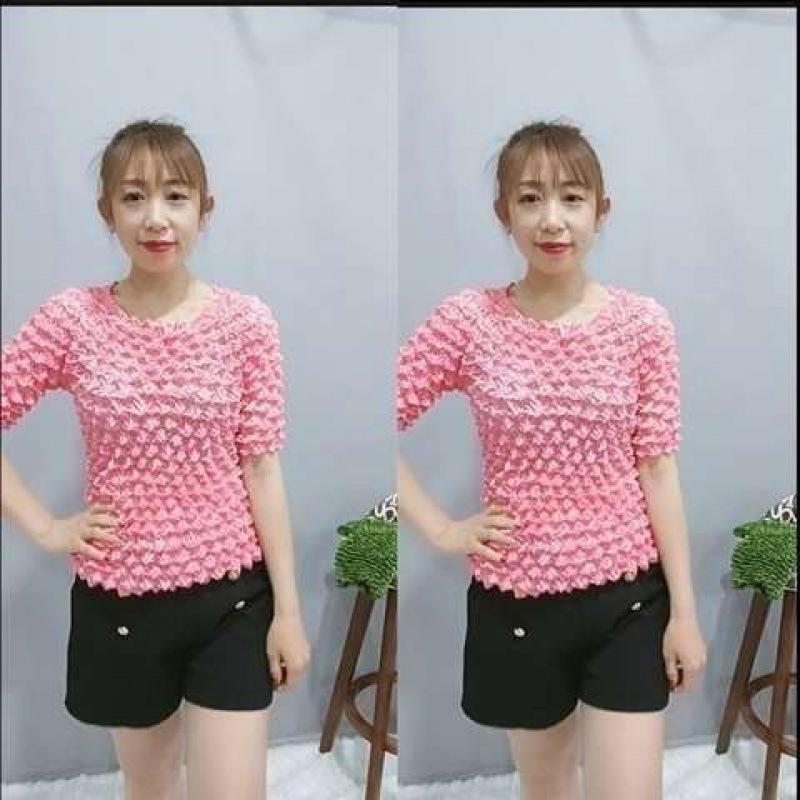 Plissiertes Ananas-Hemd von Miyake: Zerknittertes Blasendesign, magische kurze Ärmel, einfarbig, lockere Passform, Einheitsgröße, dreidimensional.