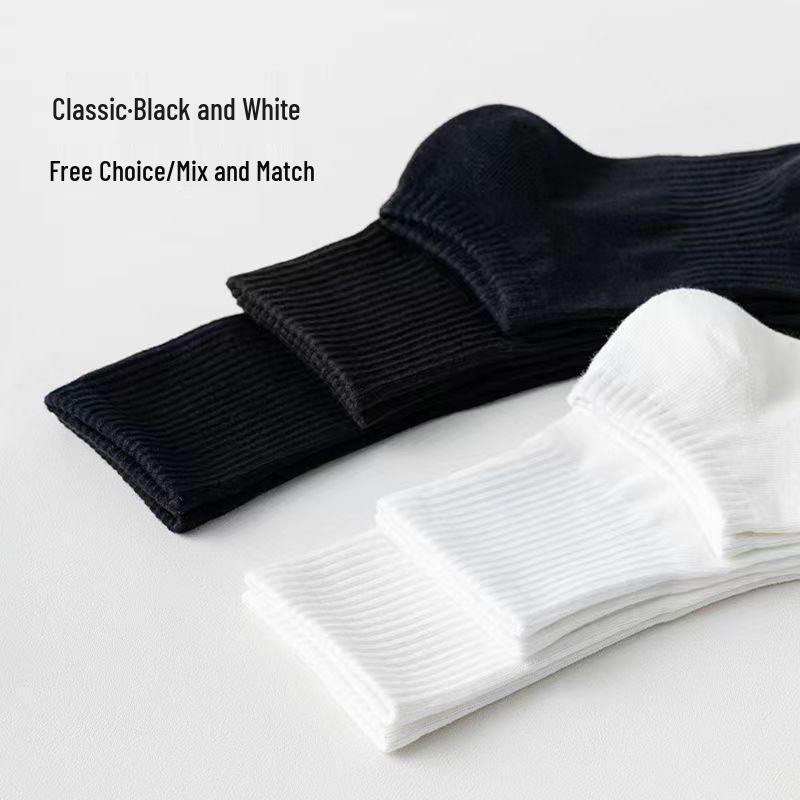 Unisex Ankle & Mid-Calf Sports Socks - Solid Colors for All Seasons