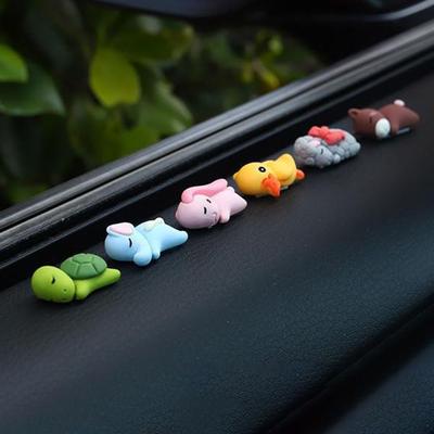 6 Stück/Set Niedliche Cartoon-Tier-Auto-Armaturenbrett-Dekoration Klebestil Mini Schlaftier Mittelkonsolen-Dekoration Auto-Innenraum-Zubehör